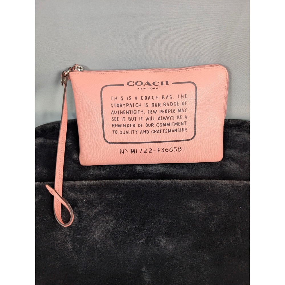 Coach Storypatch Wristlet Women Medium Pink Excellent